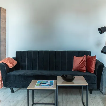 アパート Apartly - Unislawy *