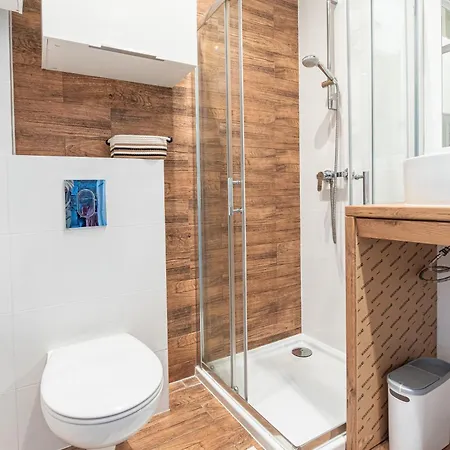 דירה Apartly - Unislawy *